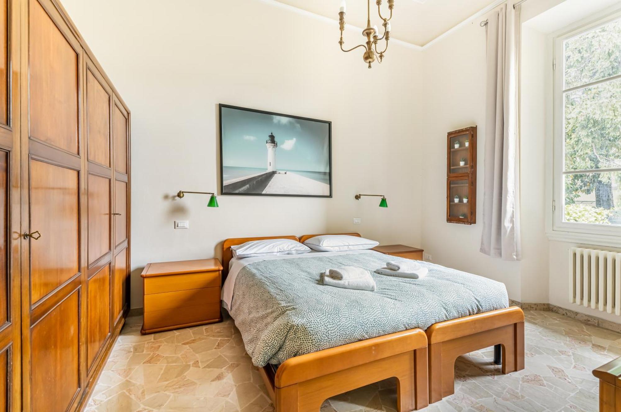 Bright Apartment With Private Garden And Balcony ฟลอเรนซ์ ภายนอก รูปภาพ